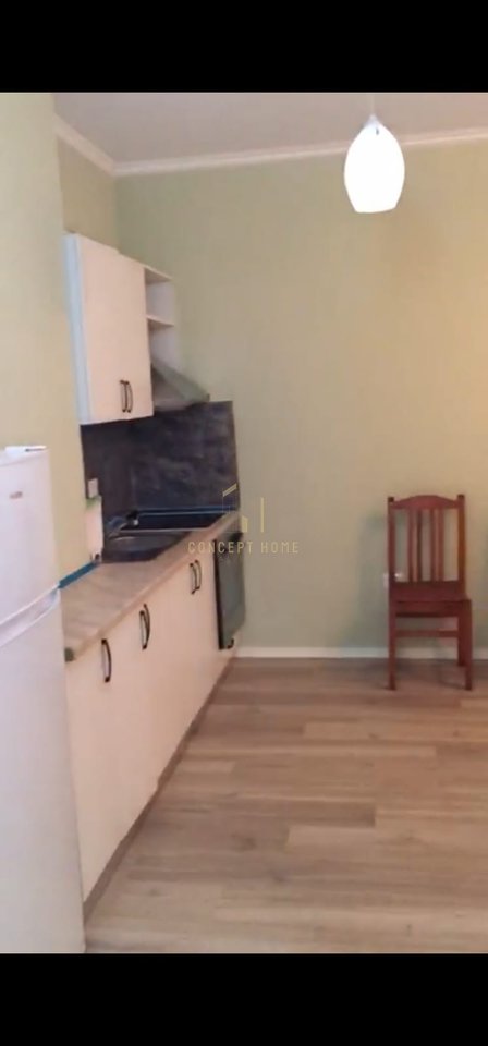 Shitet apartament 1+1 tek Univers City