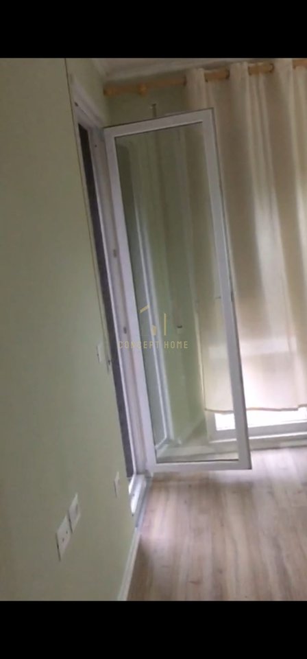 Shitet apartament 1+1 tek Univers City