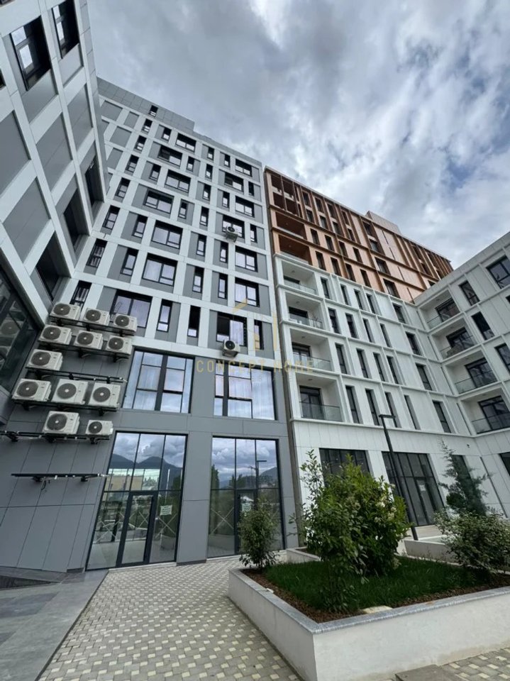 Jepet me qera apartament 1+1 tek Bulevardi i Ri