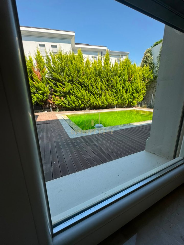 Jepet me qera Vile tek Rolling Hills 1/Cmimi:4500 Euro