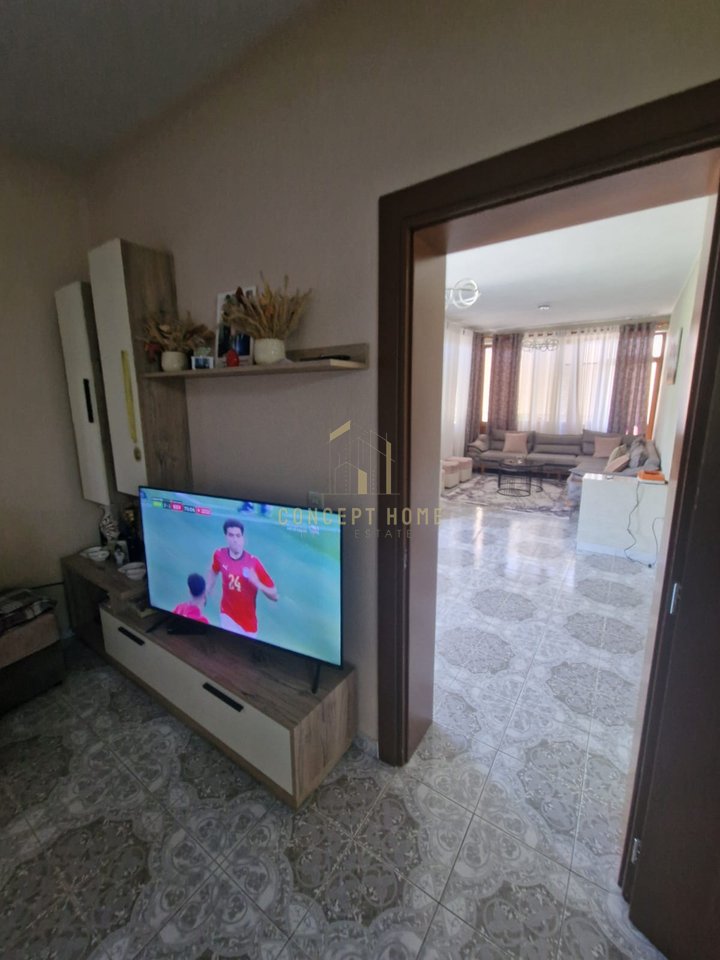 4000m2 Land for Sale in Peze te Vogel