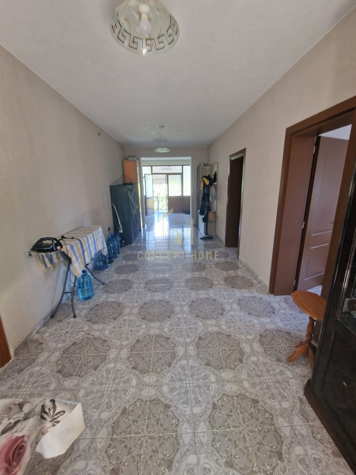 4000m2 Land for Sale in Peze te Vogel