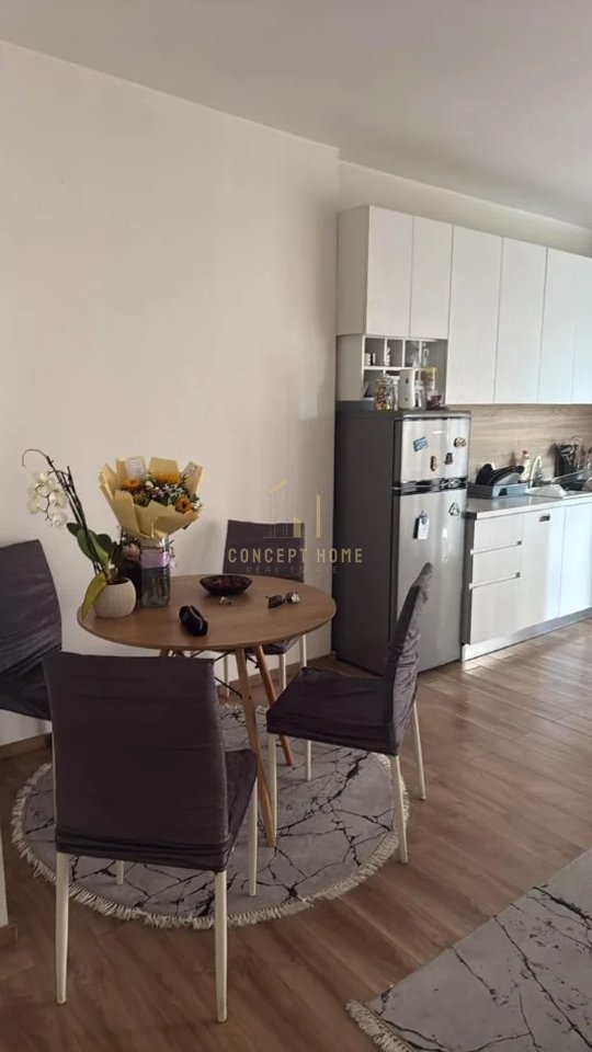 In affitto appartamento 1+1 nel complesso Panorama / Prezzo: 60.000 leke / Mese