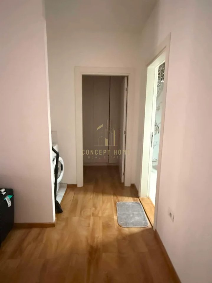 In affitto appartamento 1+1 nel complesso Panorama / Prezzo: 60.000 leke / Mese