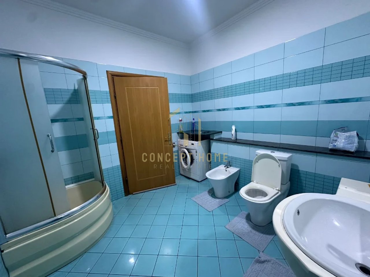 Apartament 2+1 Me Qira në Kinostudio, Tiranë - 400€ | 140 m²