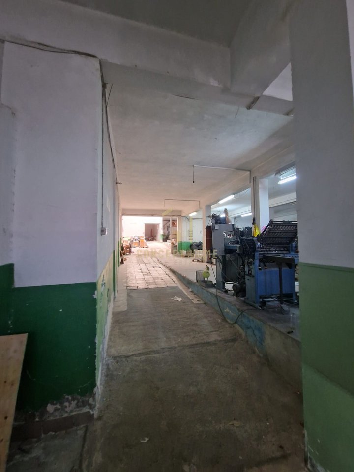 Si affitta un magazzino a Sauk vicino a Teg.