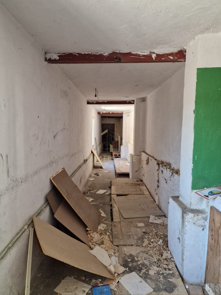 Si affitta un magazzino a Sauk vicino a Teg.