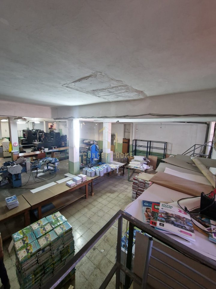 Si affitta un magazzino a Sauk vicino a Teg.