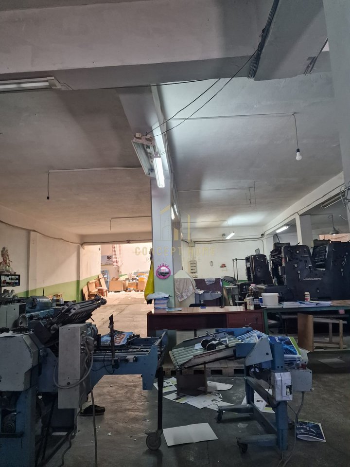 Si affitta un magazzino a Sauk vicino a Teg.