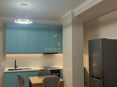 Jepet me qera Apartamenti 2+1 tek 5 Maji