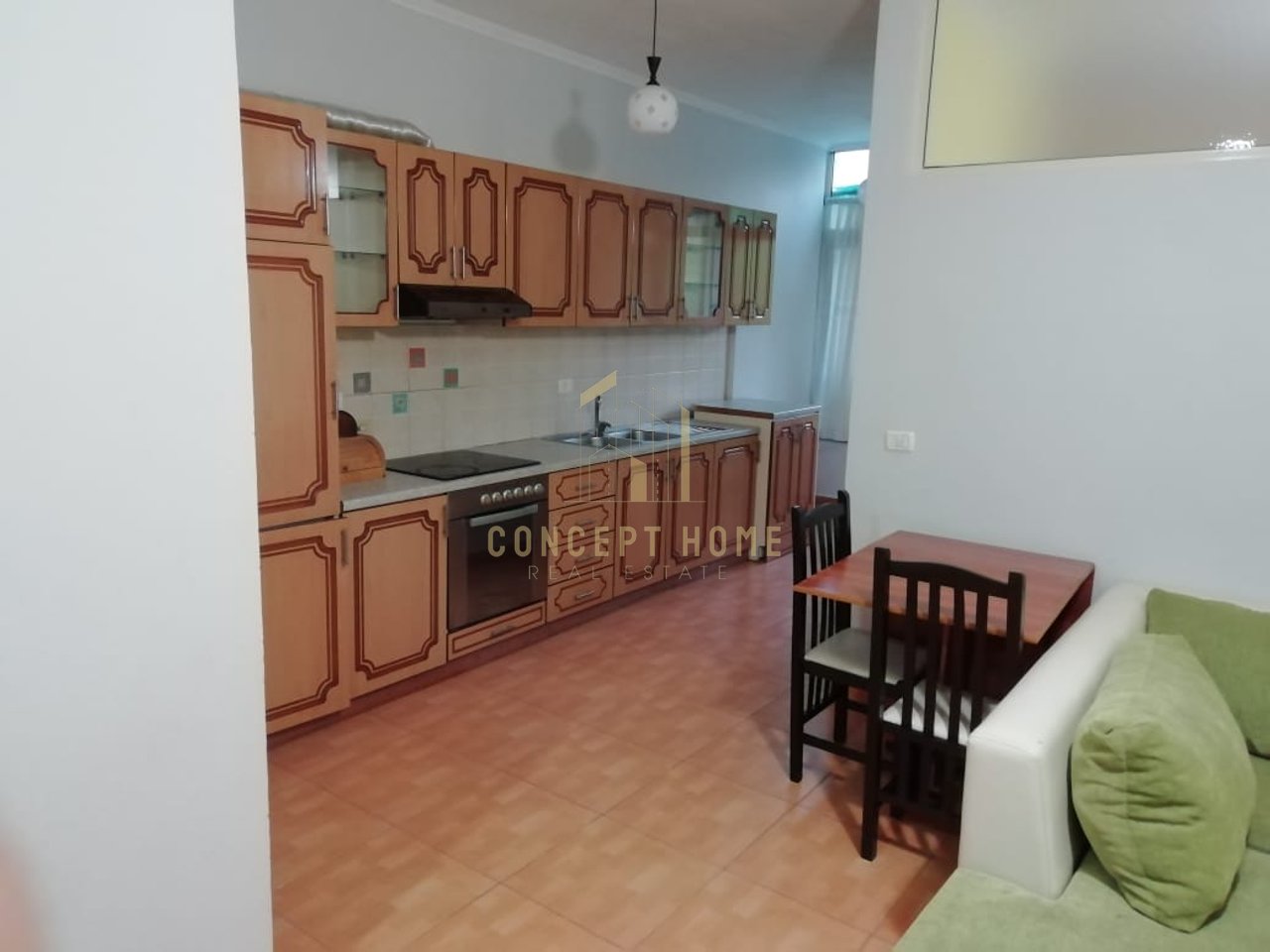 Jepet me qera apartament 1+1 tek Qytet studenti