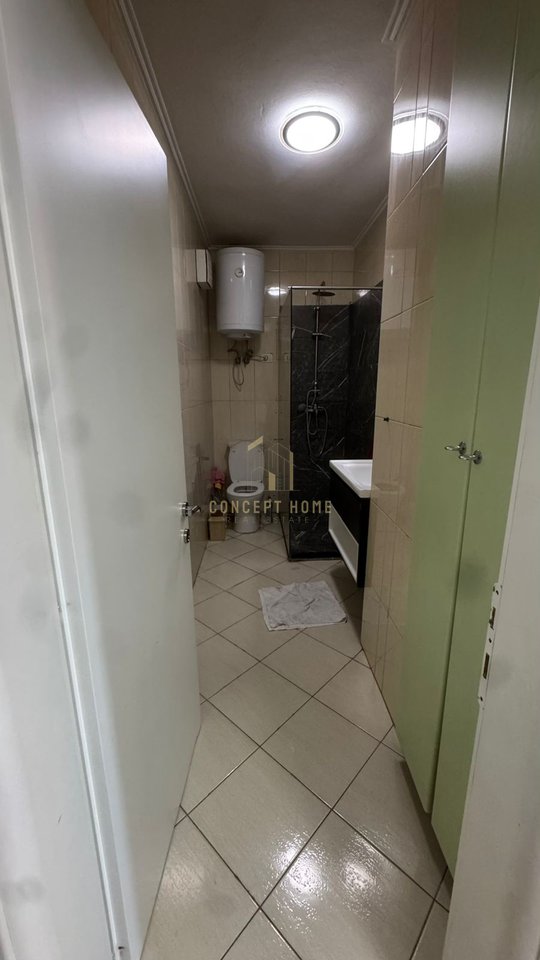 Jepet me qera apartament  2+1 tek Rruga elbasanit