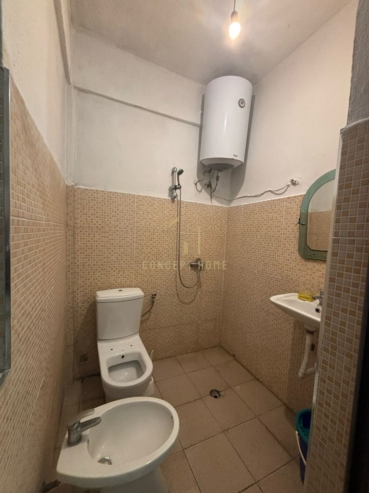 Jepet  me qera Garsoniere tek Blloku i Vilave Selite