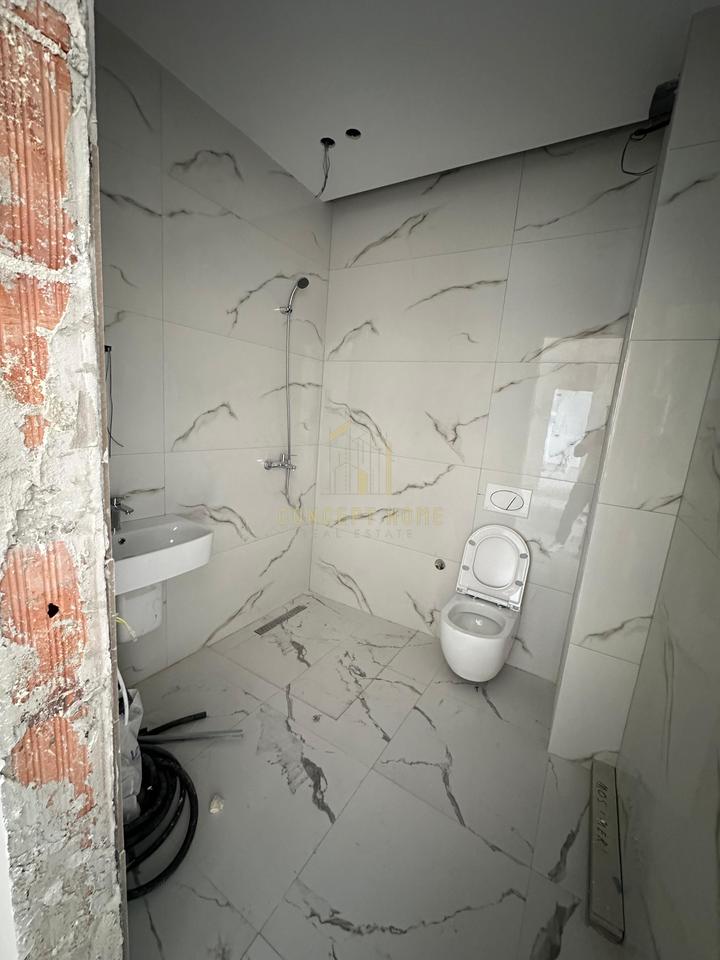 Appartamento 2+1+2 In Vendita a Kamëz " Point Center " – 130,675€ | 113.63 m²