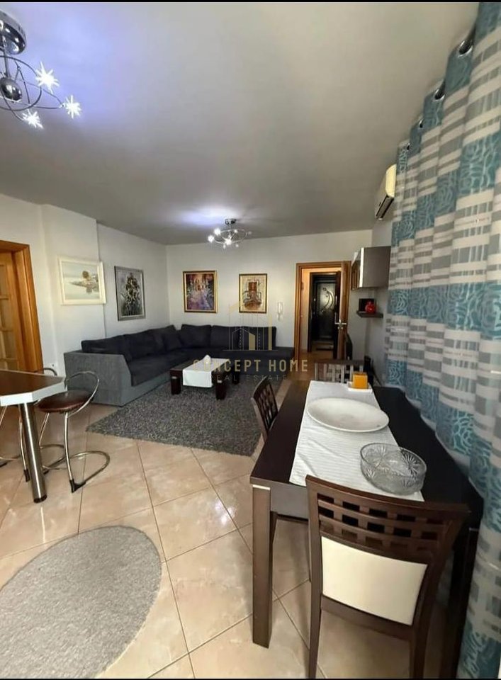 Jepet me qera apartament 2+1 Perballe Deliorgjit