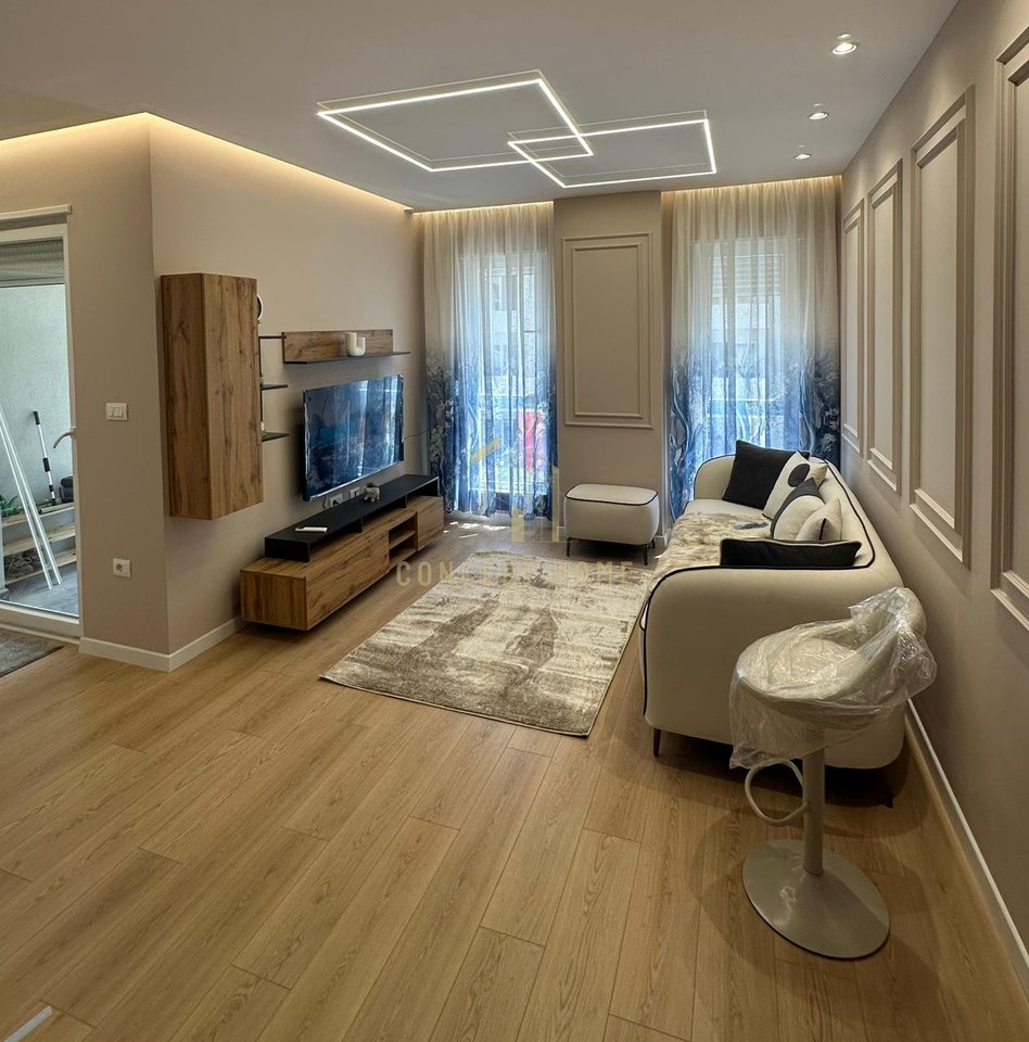 Affittasi appartamento 1+1 Univers City