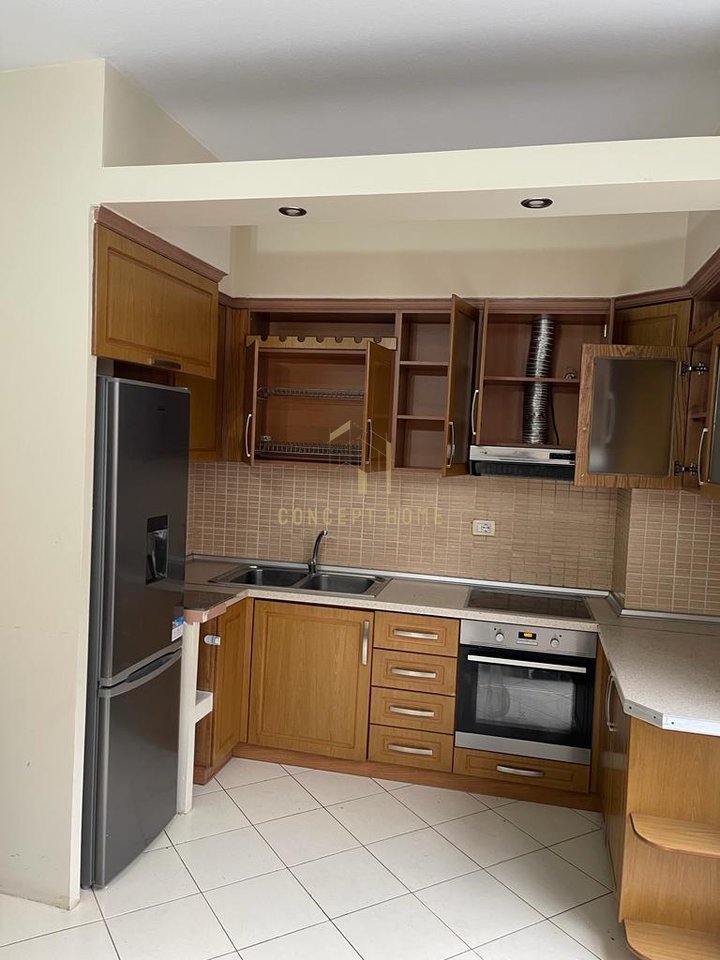 Jepet me qera apartament 2+1+2 ne Astir