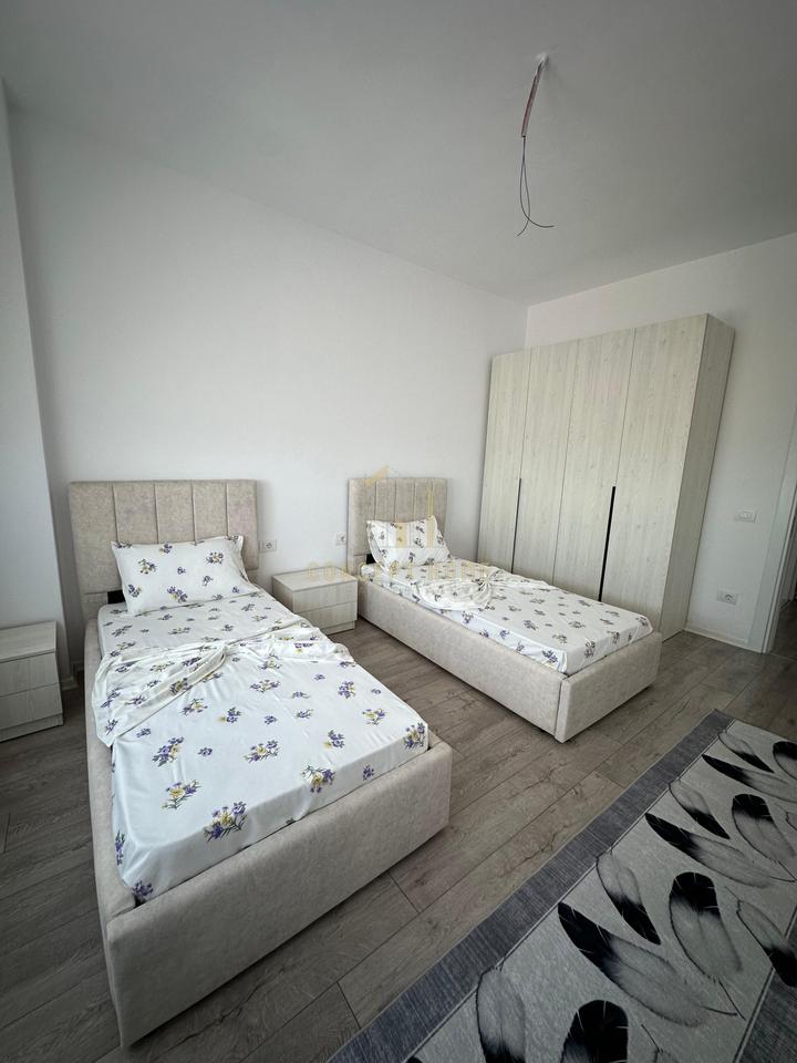 Appartamento 2+1+2 in Affitto a Kamez, Tirana - 500€ | 100 m²