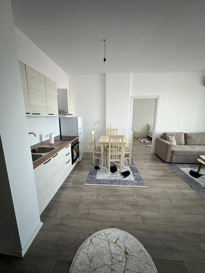 Appartamento 2+1+2 in Affitto a Kamez, Tirana - 500€ | 100 m²