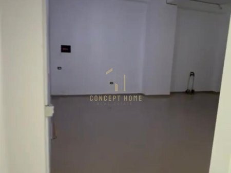 Negozio in Vendita a Yzberisht, Tirana - 250000€ | 125 m²
