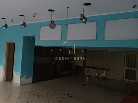 Shop for Rent in Botanical Garden, Tirana - 1000€ | 97 m²