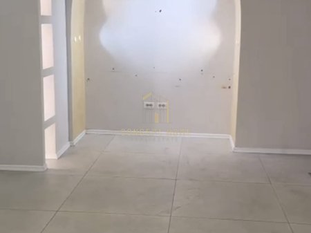 Dyqan me qira në Vasil Shanto, Tiranë - 600€ | 60 m²