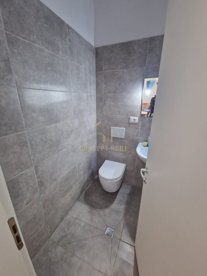 Vendesi appartamento 1+1 a Univers City