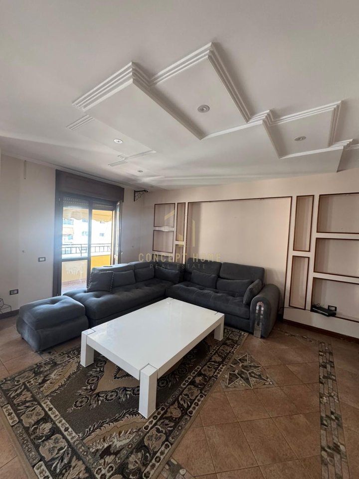 Apartment 3+1+2 for rent at Komuna e Parisit