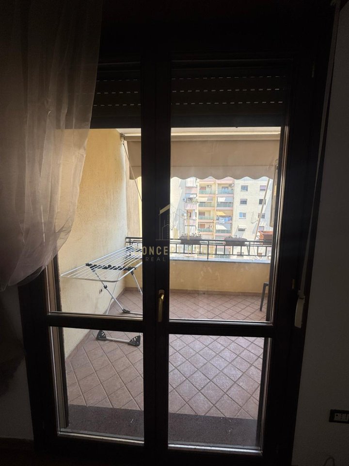 Apartment 3+1+2 for rent at Komuna e Parisit