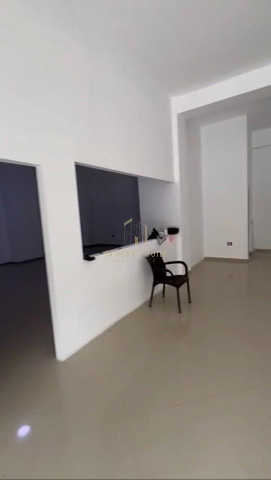 Negozio in Vendita a Yzberisht, Tirana - 250000€ | 125 m²
