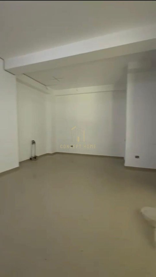 Negozio in Vendita a Yzberisht, Tirana - 250000€ | 125 m²