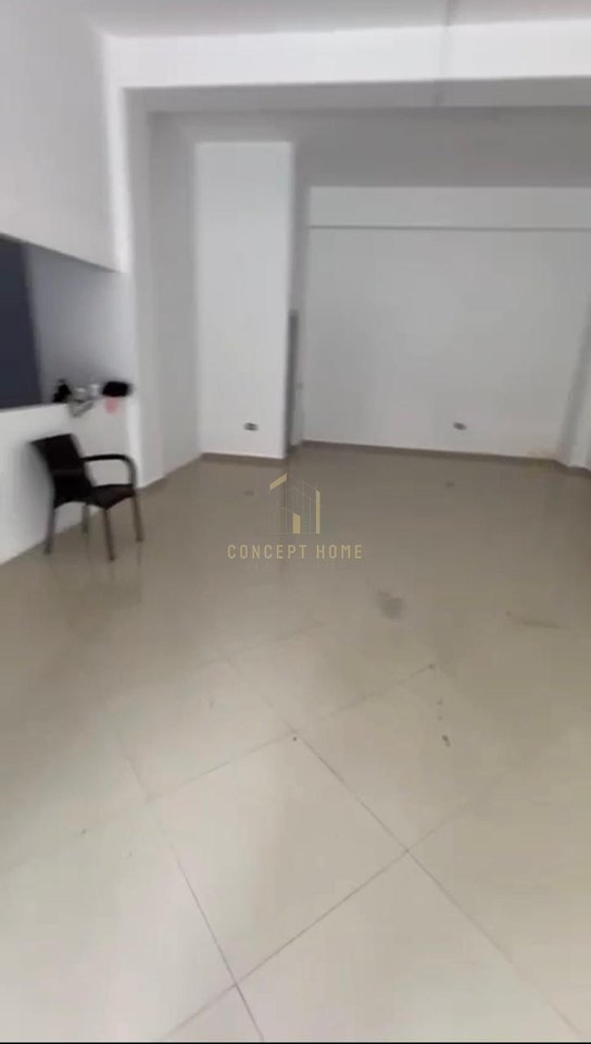 Negozio in Vendita a Yzberisht, Tirana - 250000€ | 125 m²