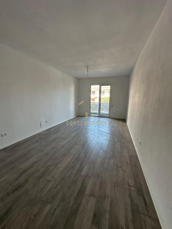 Apartment 2+1+Parking For Sale in Kamez, Tirana - 113,000€ | 101.06 m²