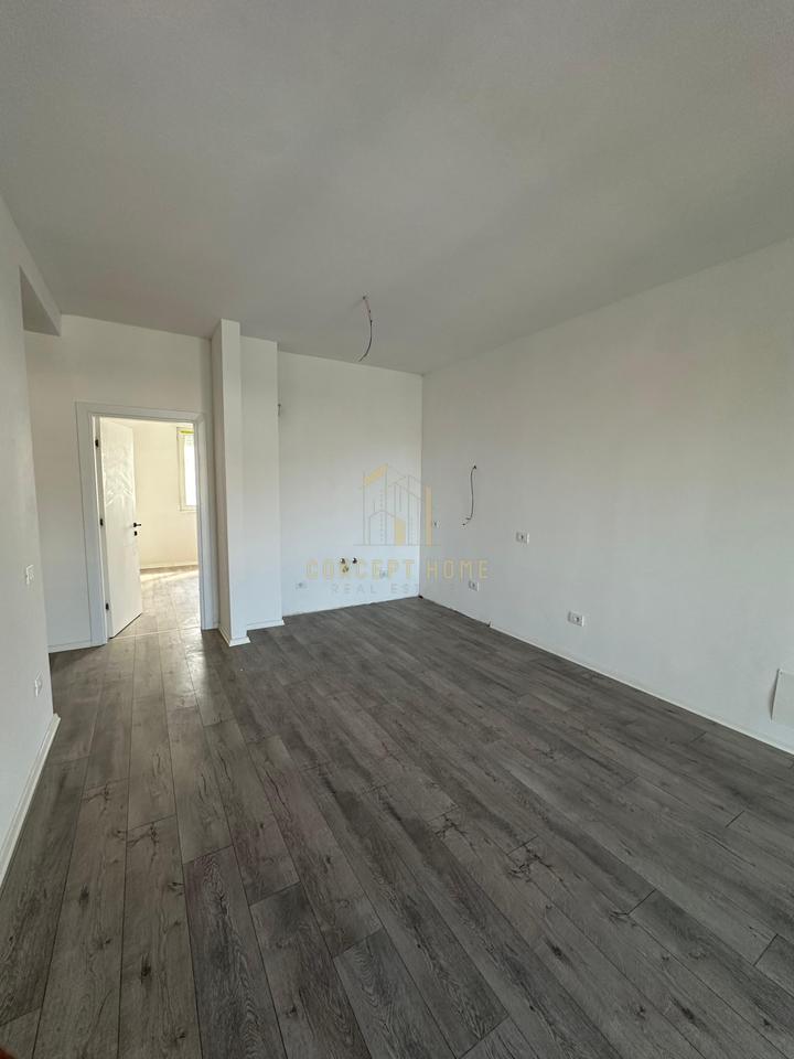 Apartment 2+1+Parking For Sale in Kamez, Tirana - 113,000€ | 101.06 m²
