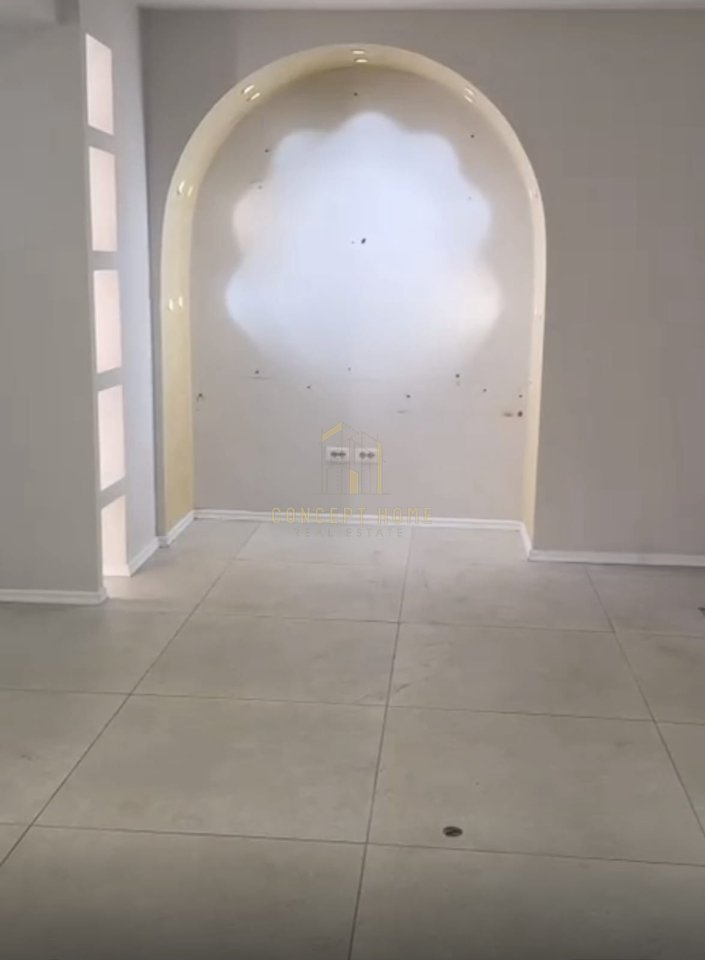 Dyqan me qira në Vasil Shanto, Tiranë - 600€ | 60 m²