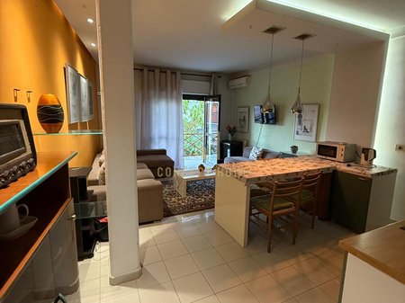 Jepet me qera apartment 1+1 Tek 21 Dhjetori