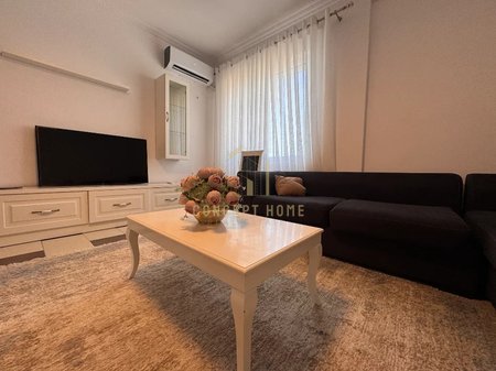 Jepet me qera apartament 1+1 ne Fresk