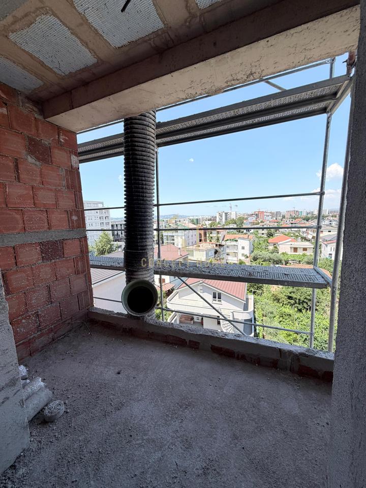 Shitet Apartament 2+1 ne Koder Kamez