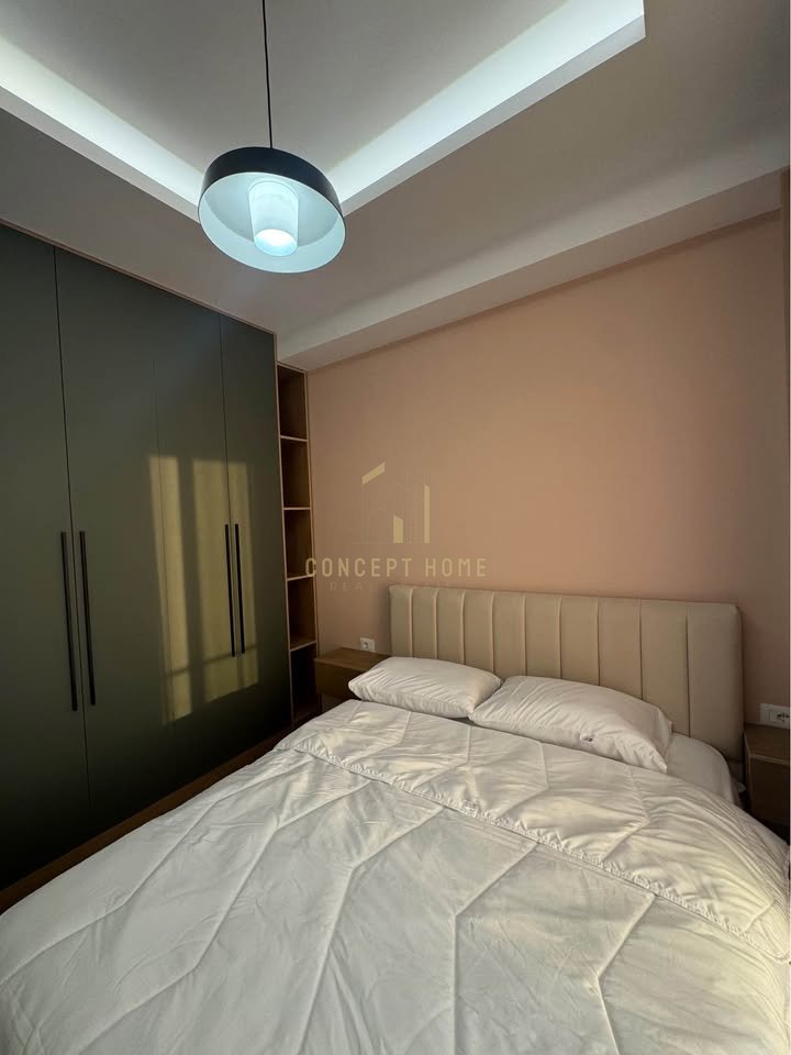 Jepet me qera apartament 1+1+Post Parkimi ne Ali Dem.