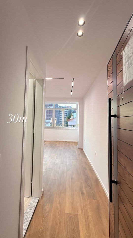 Studio Apartment For Sale in 21 Dhjetori, Tirana - 115,000€ | 30 m²