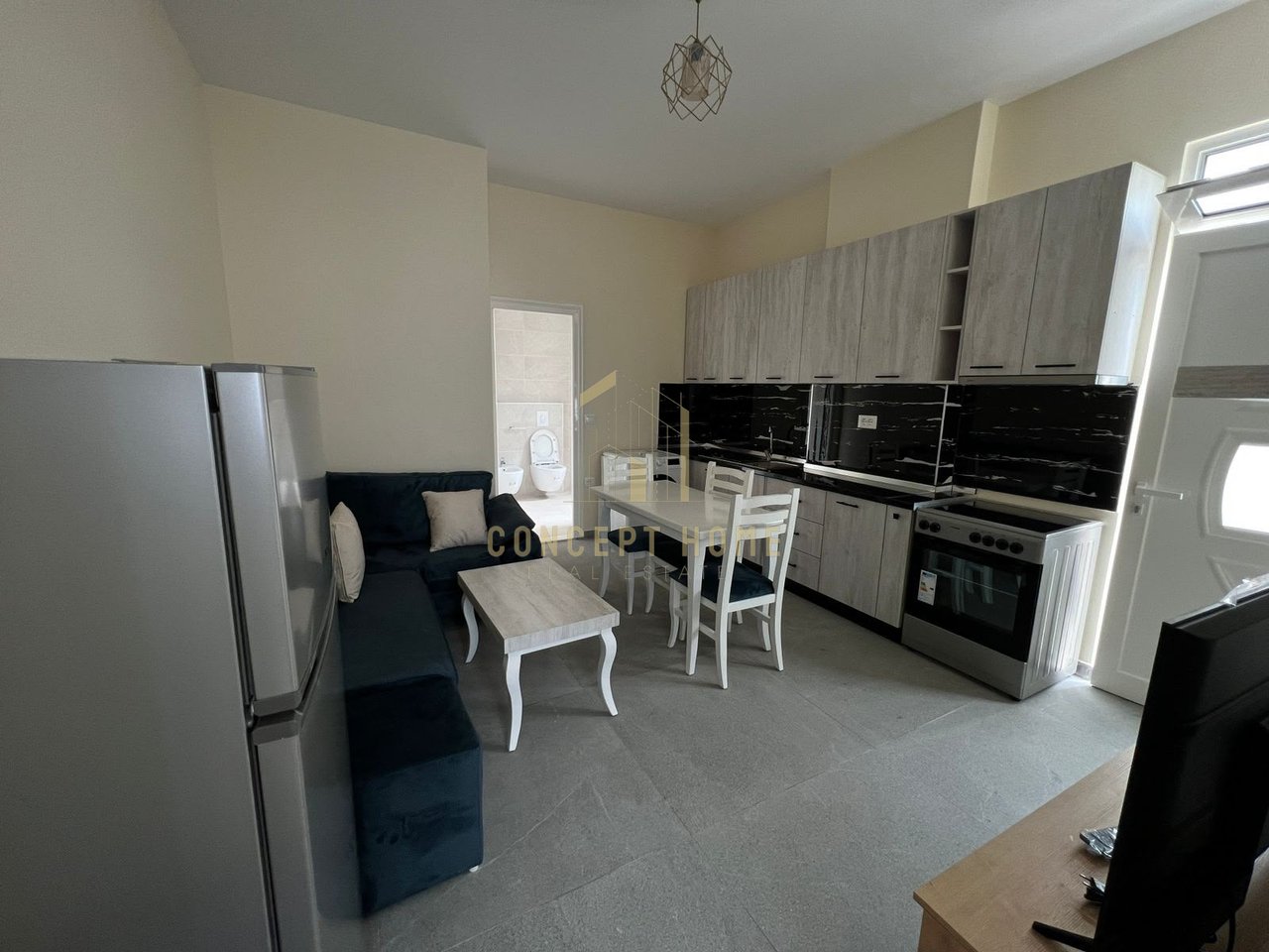 Jepet me qera apartament 1+1 te Fakulteti i Mjeksis/Cmimi: 40.000 ALL