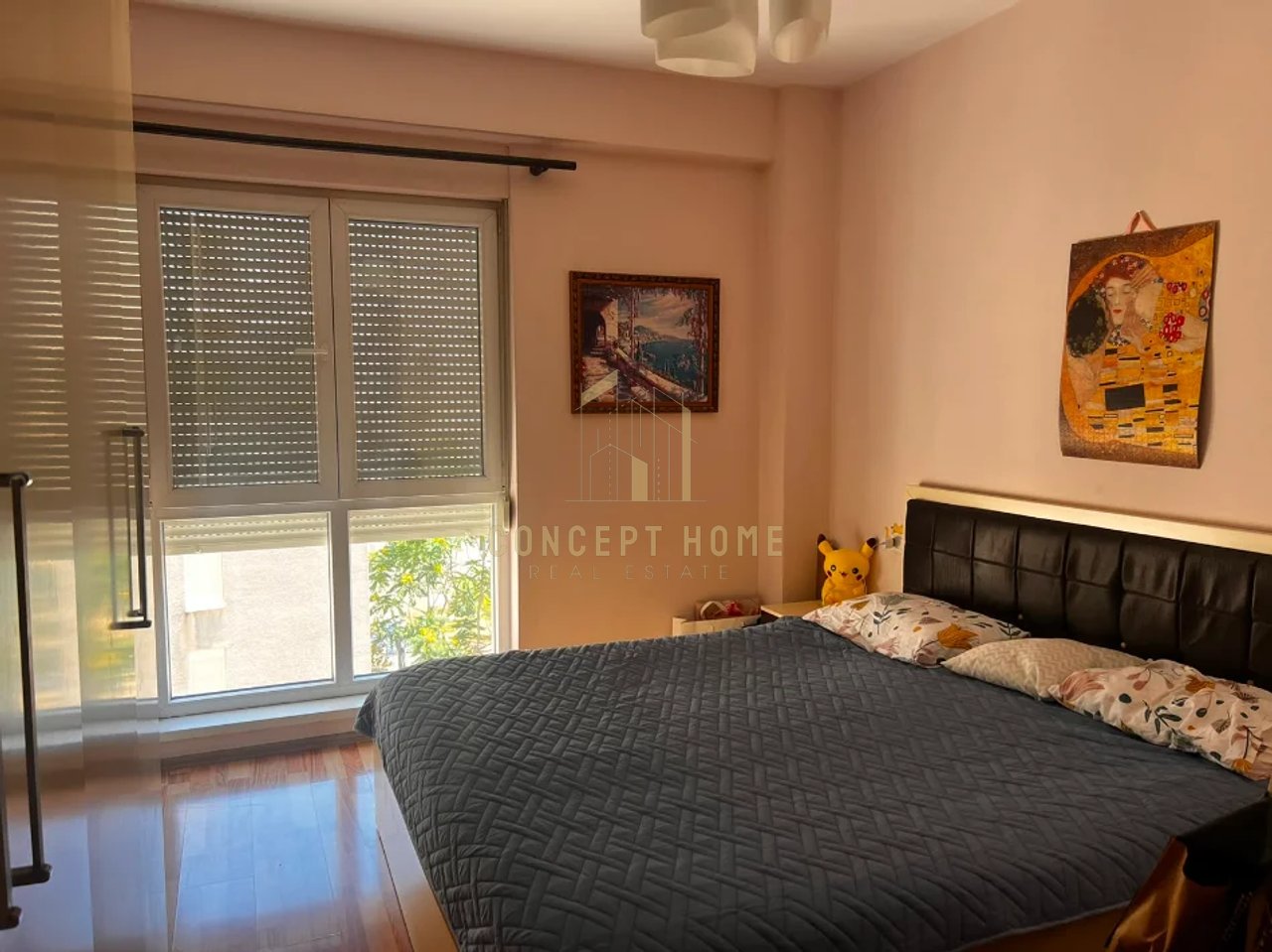 Shitet apartament 2+1 te 21 Dhjetori (Kompleksi Magnet)