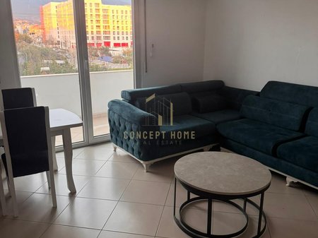 A 2+1+2 apartment is for rent in Porcelan.