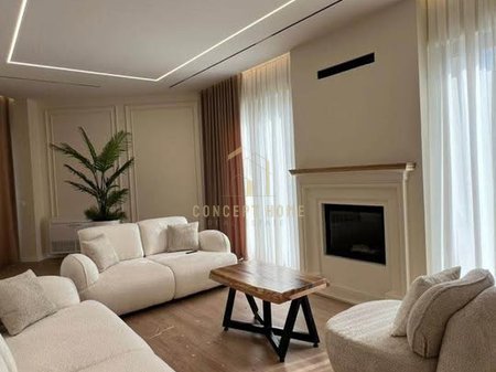 Jepet me Qera  Vile tek Liqeni i Thate