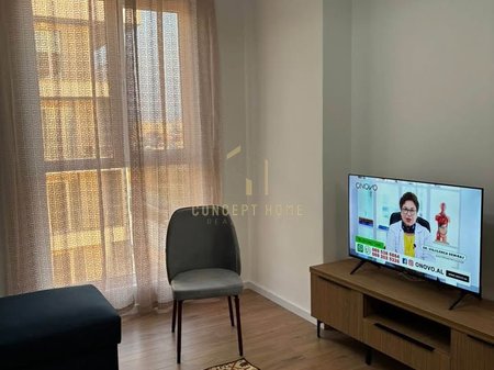 Jepet me qera Apartament 1+1 tek Univers City
