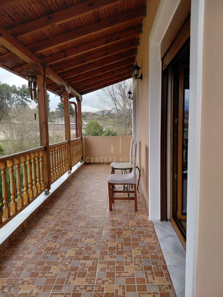 Vile Me Qira në Ali Demi, Tiranë - 1300€ | 170 m²