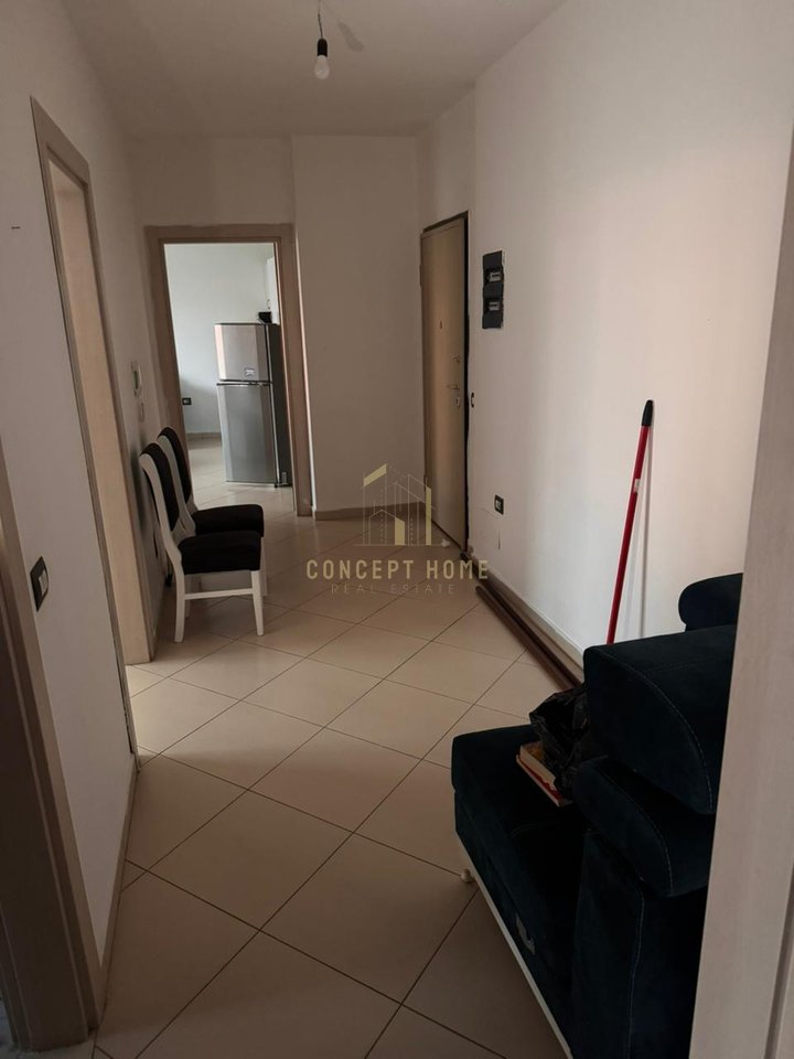 A 2+1+2 apartment is for rent in Porcelan.