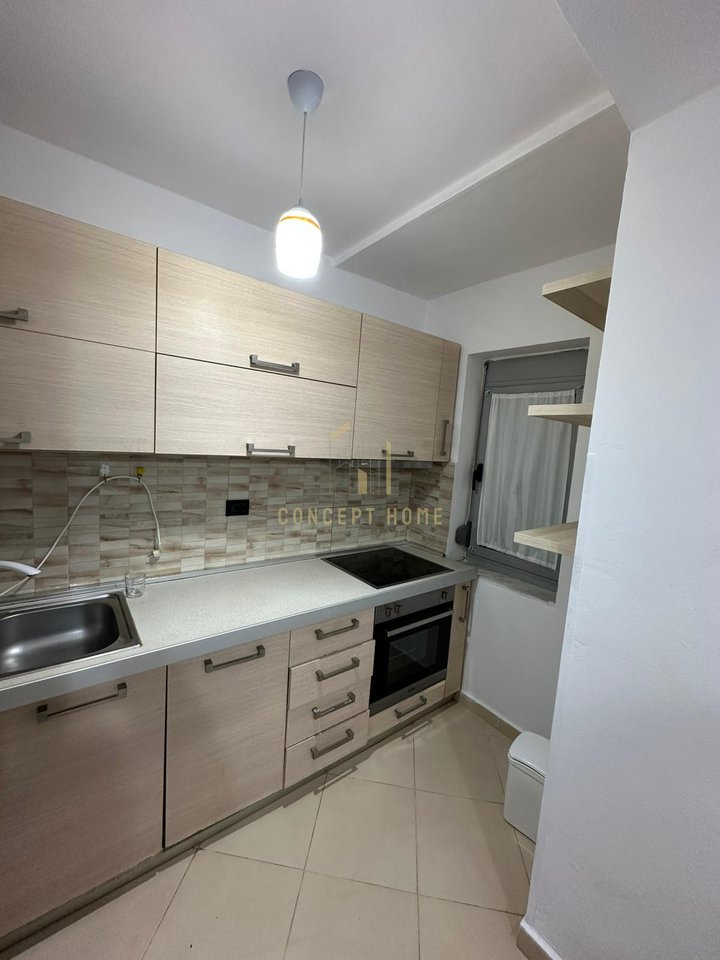 Apartment 2+1 for rent in Xhamllik