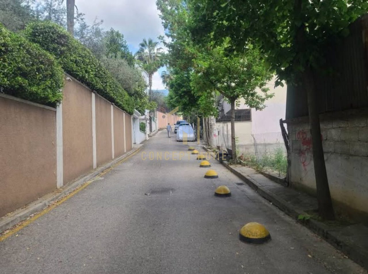 Shitet toke tek Kodra e Priftit