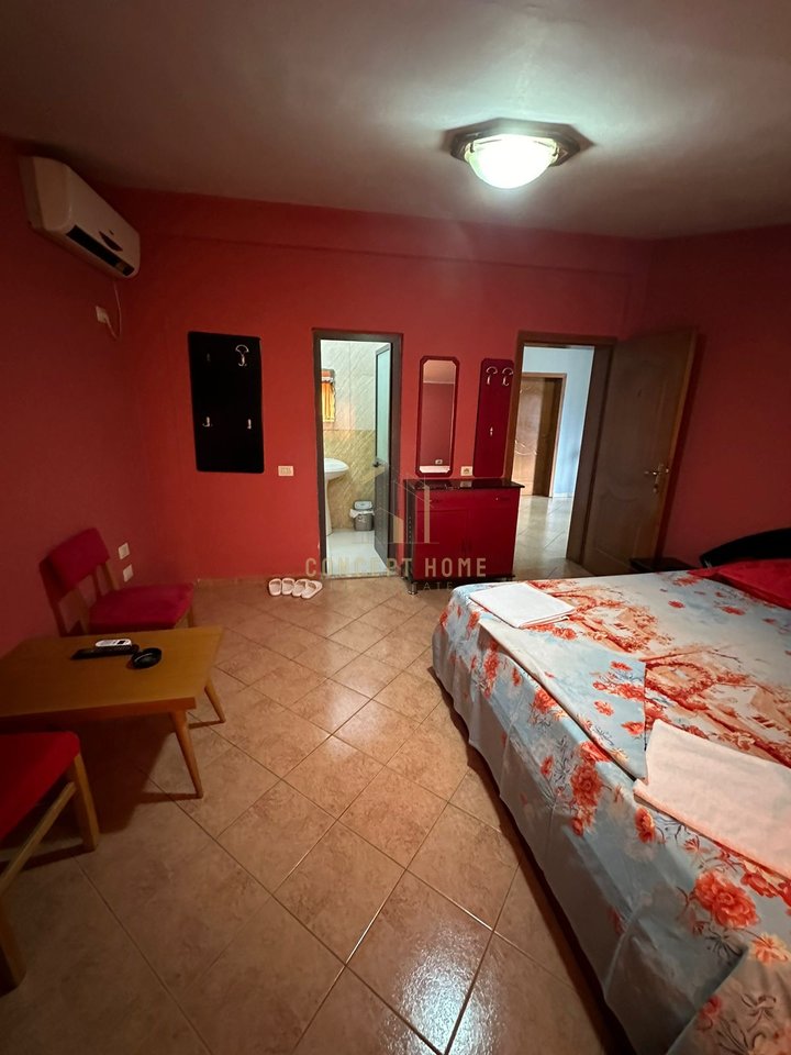 Shitet ndërtesë 3-katëshe "Motel" + Toke ne Vaqarr ( Buze rruges Kryesore ) , Tiranë - 850.000€ | 1159 m²